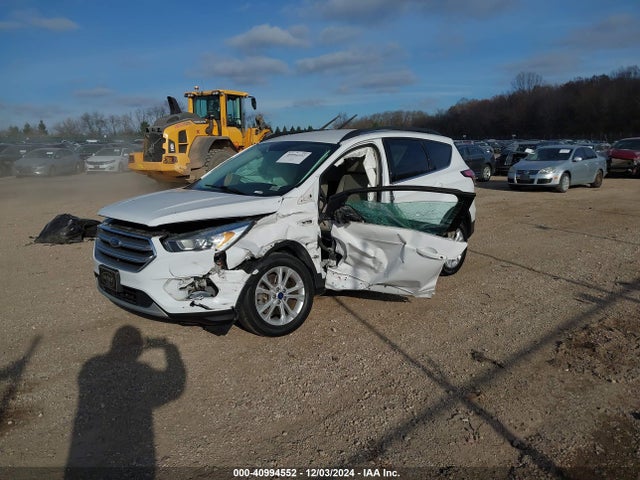 Ford ESCAPE SE 2017 1FMCU9GD0HUC07602 Image 2