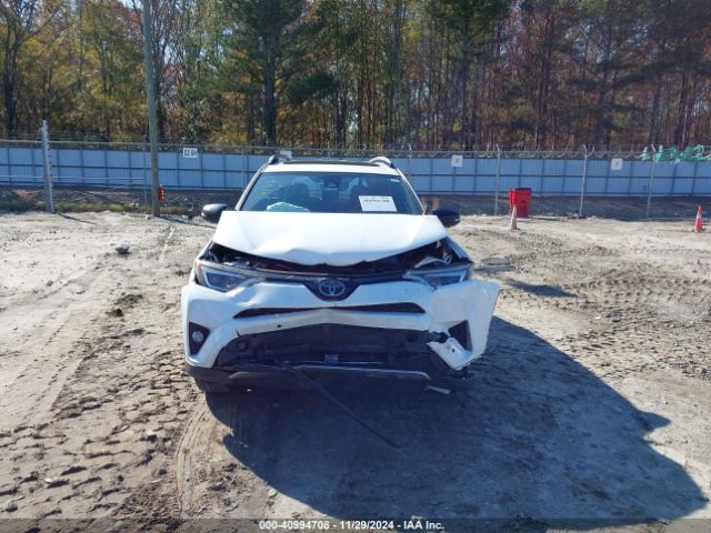 JTMNFREV3JD121452 Toyota RAV4 SE