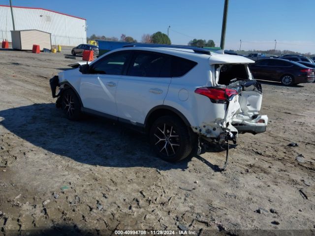 JTMNFREV3JD121452 Toyota RAV4 SE