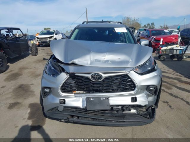 5TDKDRBH2PS514685 Toyota Highlander Le