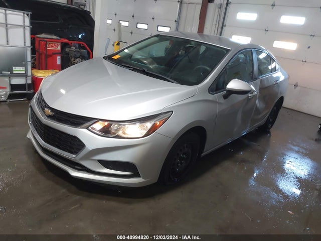 Chevrolet Cruze Ls Auto 2017 1G1BC5SM2H7121962 Image 2