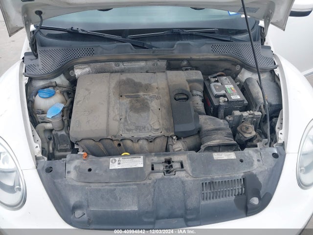 2013 Volkswagen Beetle 2.5l მანქანა იყიდება აუქციონზე, vin: 3VWJX7AT7DM680268, აუქციონის ნომერი: 40994842