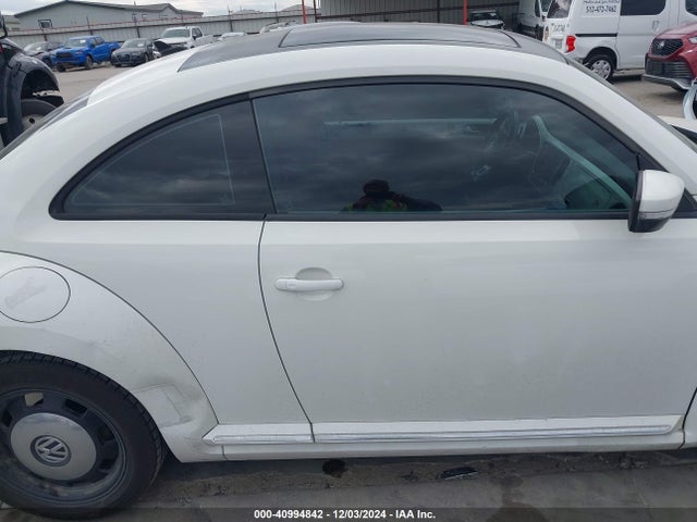 2013 Volkswagen Beetle 2.5l მანქანა იყიდება აუქციონზე, vin: 3VWJX7AT7DM680268, აუქციონის ნომერი: 40994842