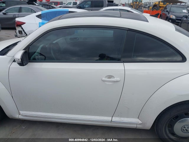 2013 Volkswagen Beetle 2.5l მანქანა იყიდება აუქციონზე, vin: 3VWJX7AT7DM680268, აუქციონის ნომერი: 40994842