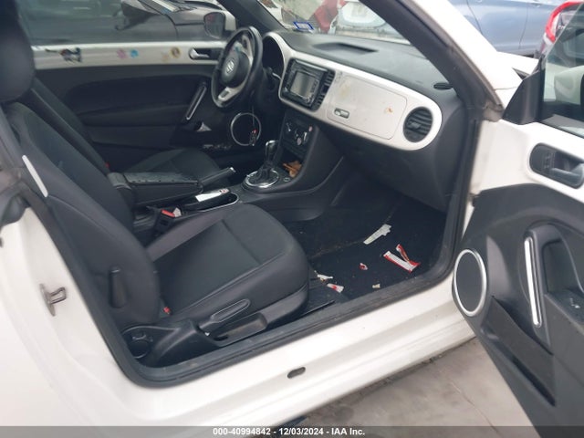 2013 Volkswagen Beetle 2.5l მანქანა იყიდება აუქციონზე, vin: 3VWJX7AT7DM680268, აუქციონის ნომერი: 40994842
