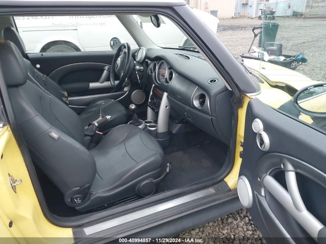 2003 MINI COOPER S WMWRE33403TD72644 Photo 4