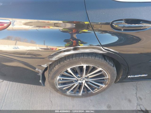 58ADA1C17NU022171 Lexus ES 300H
