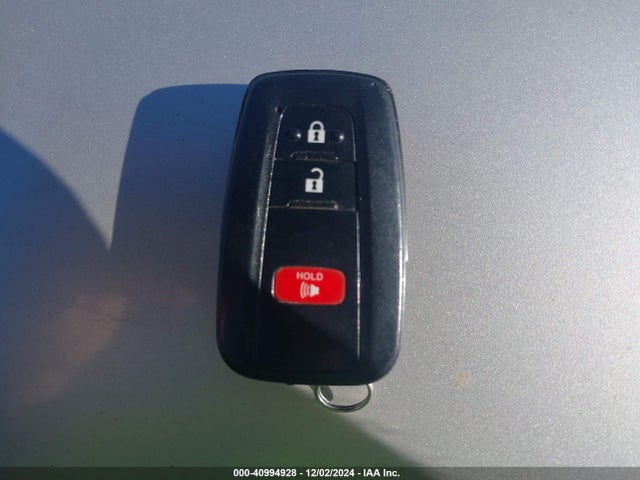 Toyota Prius Le 2020 JTDKARFUXL3105460 Image 11