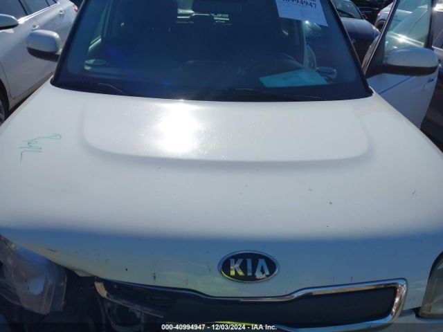 KNDJN2A27E7089016 KIA Soul