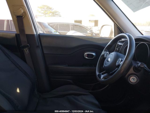 KNDJN2A27E7089016 KIA Soul