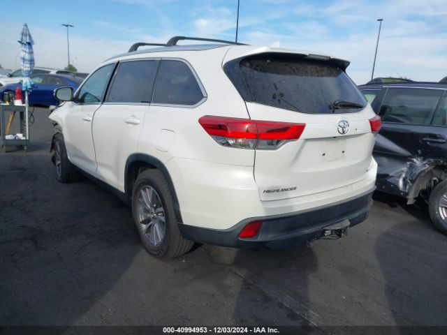 5TDKZRFH6KS563389 Toyota Highlander Xle