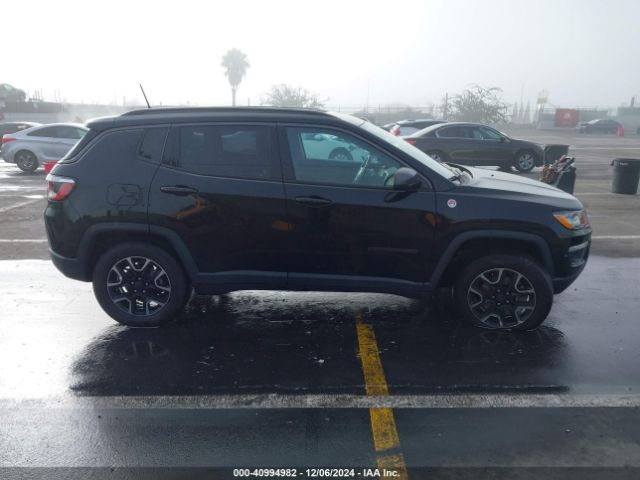3C4NJDDB1KT617841 Jeep Compass Trailhawk 4x4