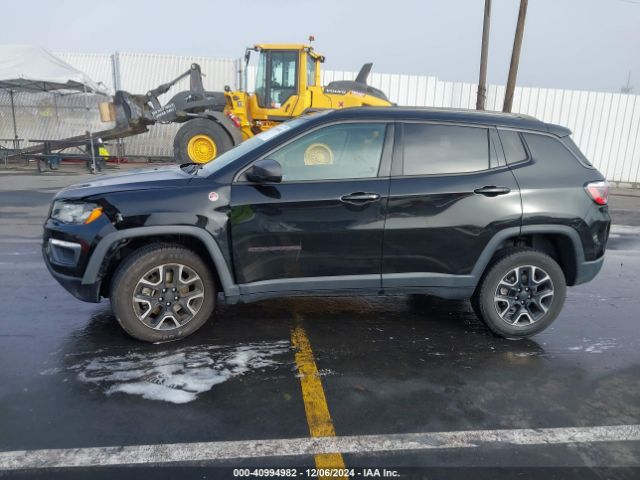 3C4NJDDB1KT617841 Jeep Compass Trailhawk 4x4