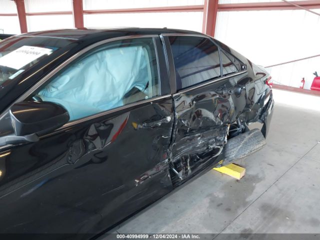 4T1BD1FKXHU228678 Toyota Camry Hybrid Xle