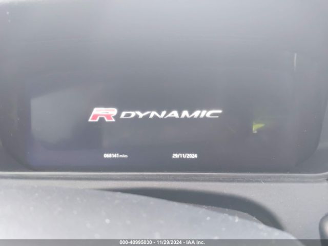 SALYL2EX9KA217838 Land Rover Range Rover Velar P250 R-dynamic Se