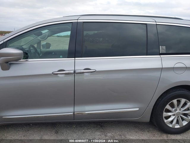 Chrysler Pacifica Touring L 2019 2C4RC1BG7KR613479 Image 14