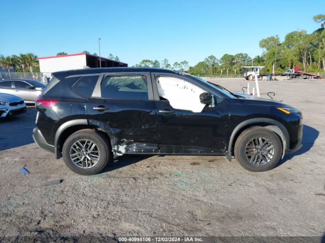 5N1BT3AA5PC809023 Nissan Rogue S Fwd