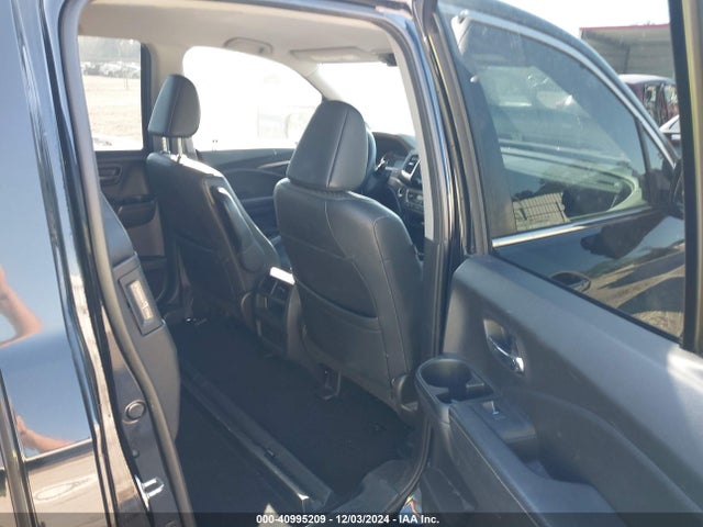 Honda Ridgeline Rtl-t 2017 5FPYK2F67HB009142 Image 8