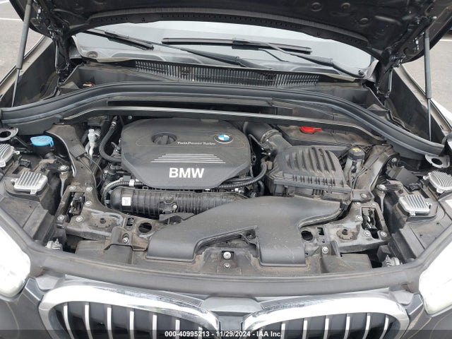 BMW X1 2017 WBXHT3Z36H4A56835 Image 25