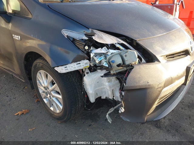 Toyota Prius Plug-in Advanced 2014 JTDKN3DPXE3062417 Image 6