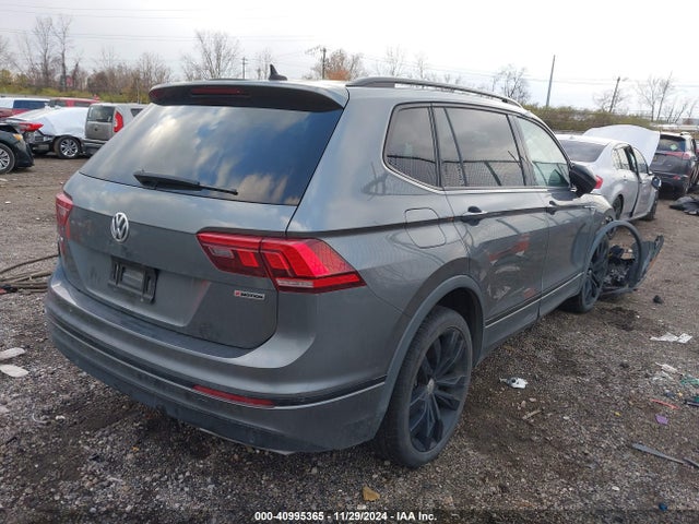 3VV2B7AX9LM182307 Volkswagen Tiguan 2.0t Se/2.0t Se R-line Black/2.0t Sel