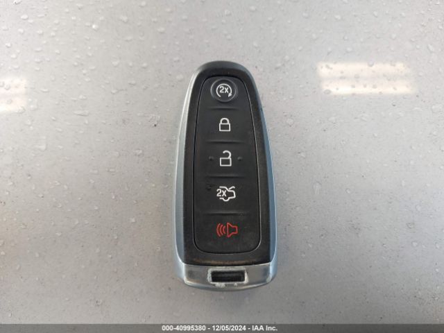1FMCU9J90EUC52006 Ford Escape Titanium