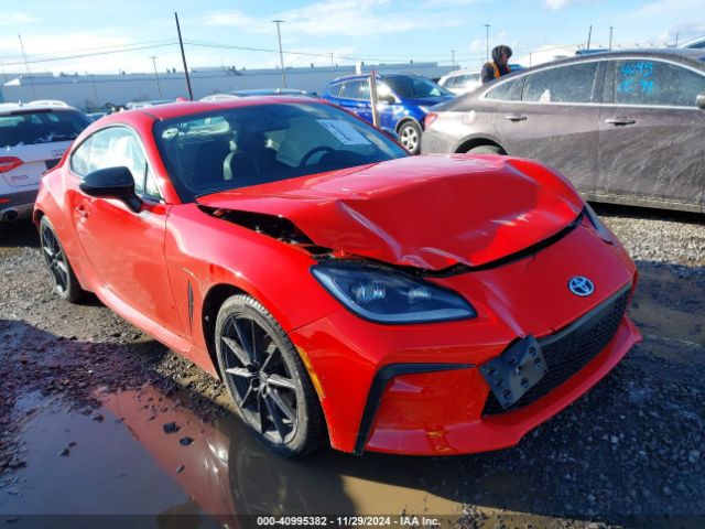 2024 TOYOTA GR86 JF1ZNBE12R9754358