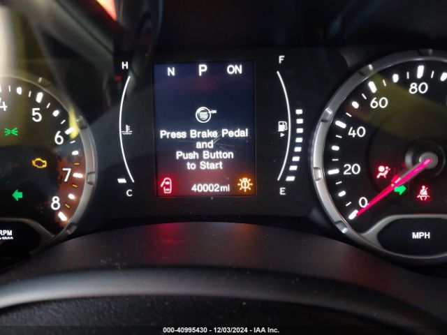 ZACCJABB9JPG86498 Jeep Renegade Latitude Fwd