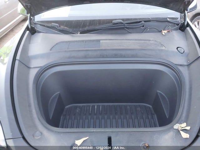2020 TESLA MODEL Y 5YJYGDEE5LF012399 Photo 9