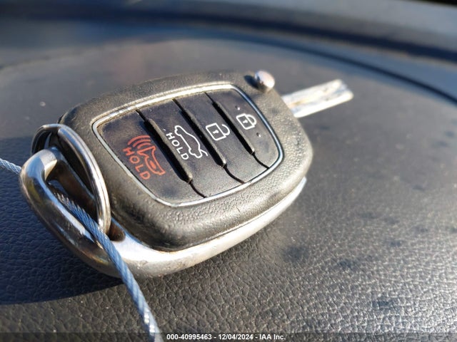 5NPE24AF1KH749258 Hyundai SONATA SE