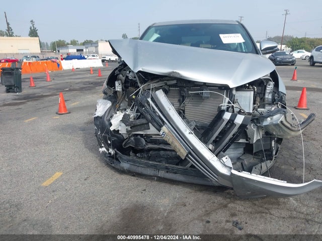 5TDZZRFH8JS277251 Toyota Highlander Le/le Plus