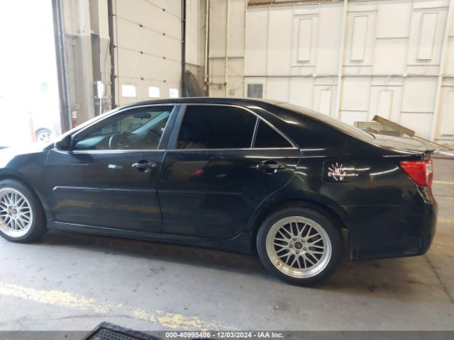 4T1BF1FK6EU300451 Toyota CAMRY SE