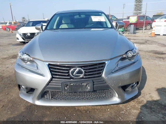 Lexus IS 200T 2016 JTHBA1D27G5026310 Image 13