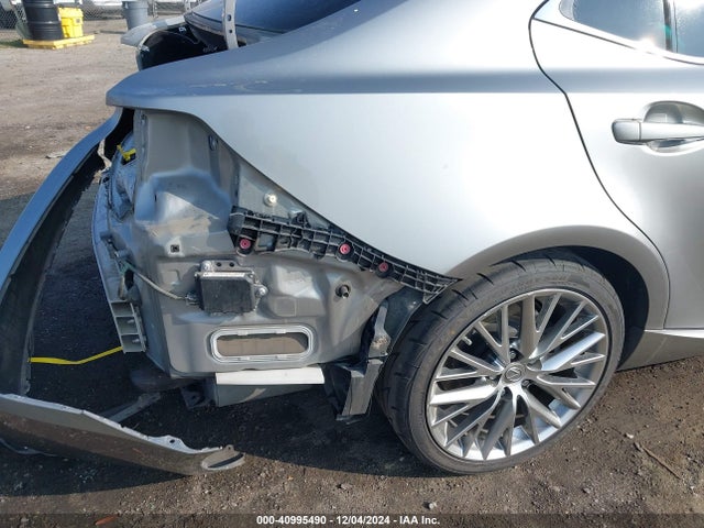 Lexus IS 200T 2016 JTHBA1D27G5026310 Image 18