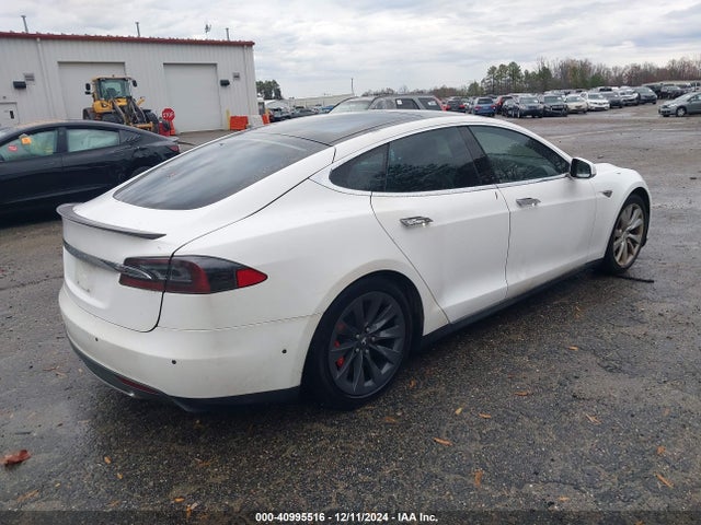2015 TESLA MODEL S 5YJSA1H27FFP78291 Photo 3