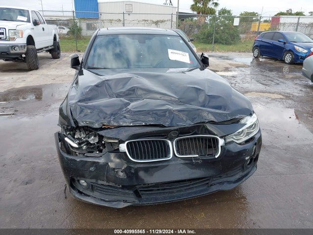 BMW 320i 2018 WBA8E1G59JNU88958 Image 6