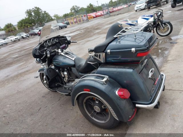 2015 HARLEY-DAVIDSON FLHTCUTG 1HD1MAL16FB851587 Photo 2