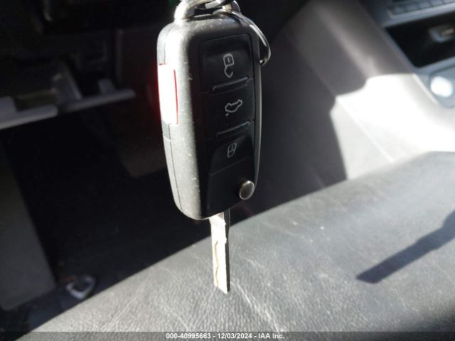 WVGUV7AXXHK038709 Volkswagen Tiguan 2.0t Sport