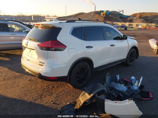 5N1AT2MV8JC727878 Nissan ROGUE SV
