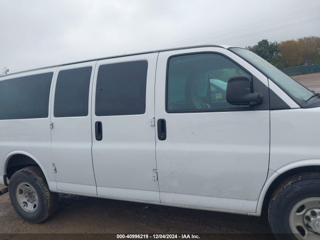 Chevrolet Express 2500 Ls 2018 1GAWGEFG9J1342056 Image 13