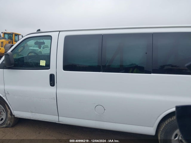 Chevrolet Express 2500 Ls 2018 1GAWGEFG9J1342056 Image 14