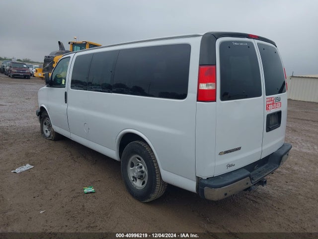 Chevrolet Express 2500 Ls 2018 1GAWGEFG9J1342056 Image 3