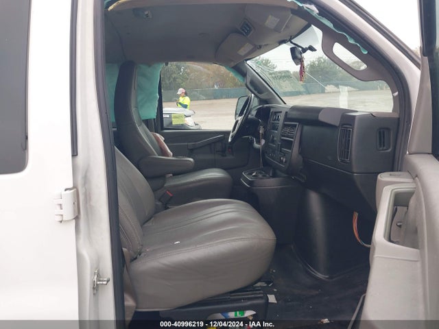 Chevrolet Express 2500 Ls 2018 1GAWGEFG9J1342056 Image 5