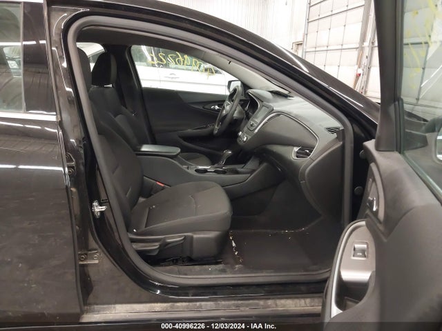 Chevrolet Malibu 1fl 2018 1G1ZC5STXJF286496 Image 5