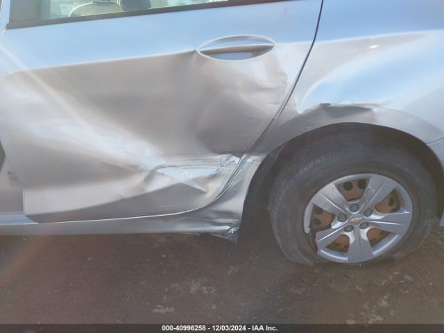 1G1BC5SM1J7129007 Chevrolet Cruze Ls Auto