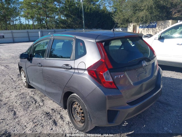 Honda FIT LX 2015 3HGGK5H50FM731234 Image 3