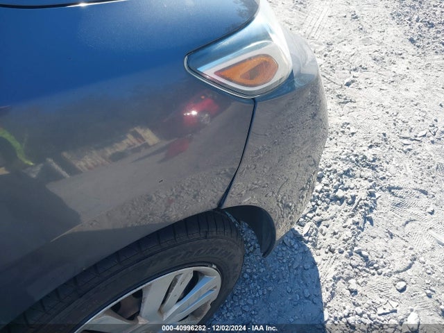 Honda FIT LX 2015 3HGGK5H50FM731234 Image 6