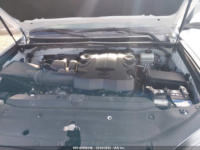 JTEBU5JR1J5529030 Toyota 4RUNNER SR5