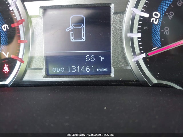 Toyota 4RUNNER SR5 2018 JTEBU5JR1J5529030 Image 15