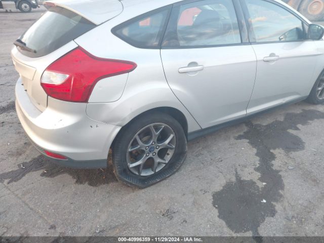 1FADP3K24EL318874 Ford FOCUS SE